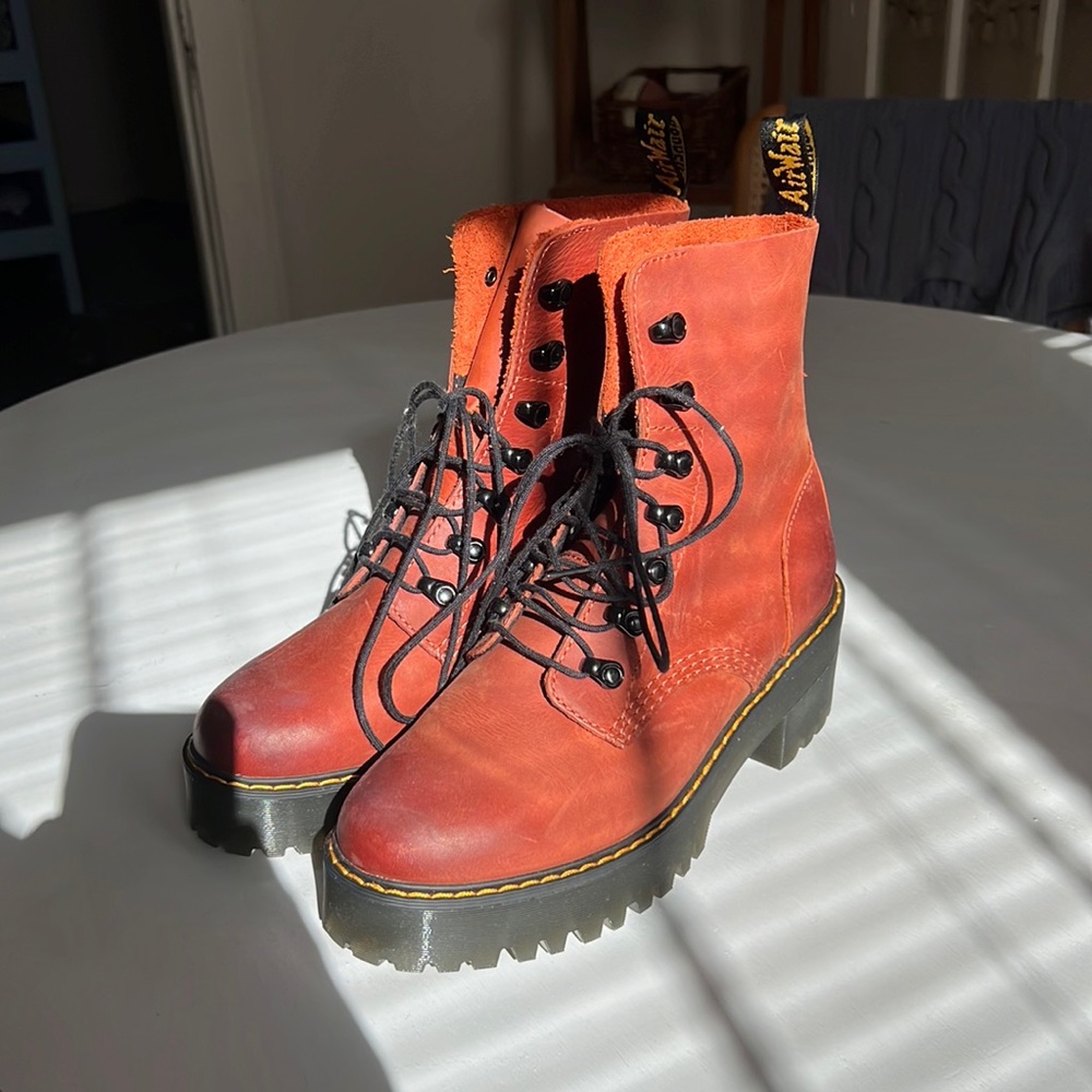 Doc Martens Leona red Brand New